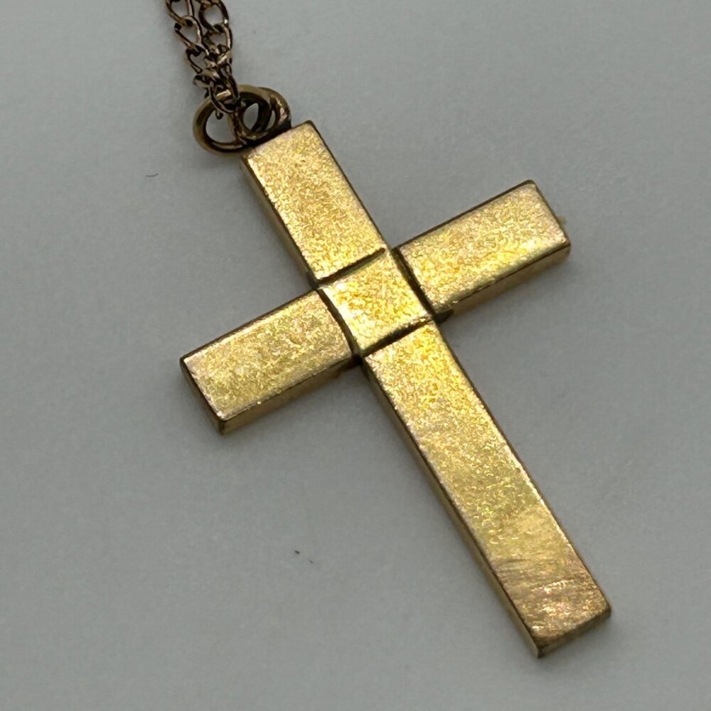 Vintage Art Deco Etched Gold-tone Cross Necklace and Chain 1930 Thumbsless Clasp - Picture 9 of 12